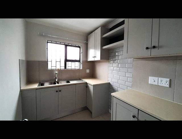 4 BEDROOM HOUSE FOR SALE IN BEACON HILL